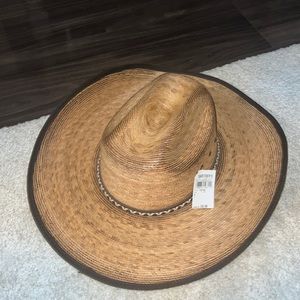 Cavenders cowboy hat size 7 never worn